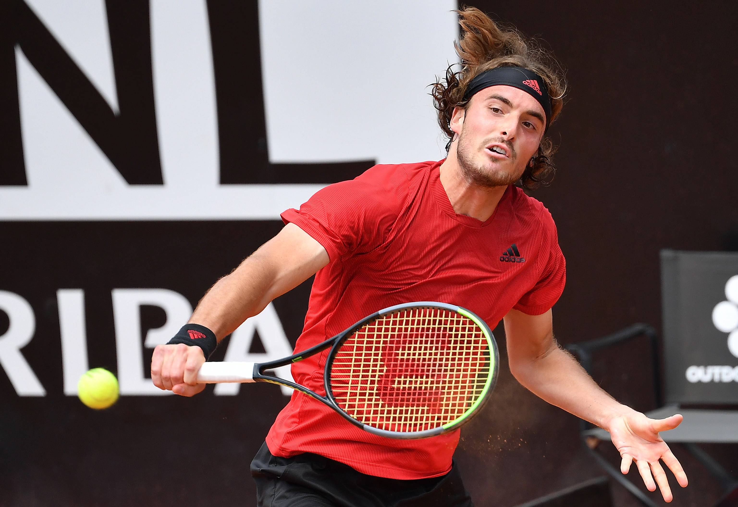 爱游戏体育-戴维斯杯碾压ATP总决赛，西西帕斯状态火热