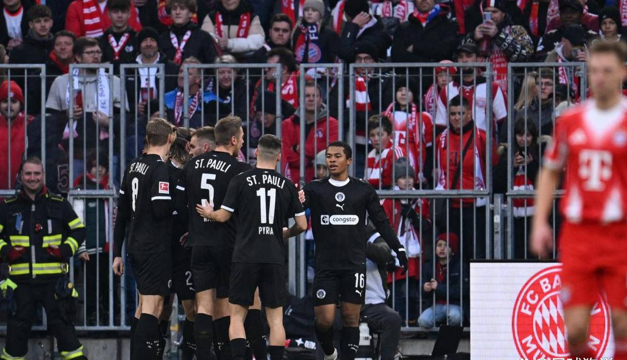 拜仁逆转日本,奥亚尔萨瓦尔带队取胜 拜仁逆转日本,奥亚尔萨瓦尔带队取胜