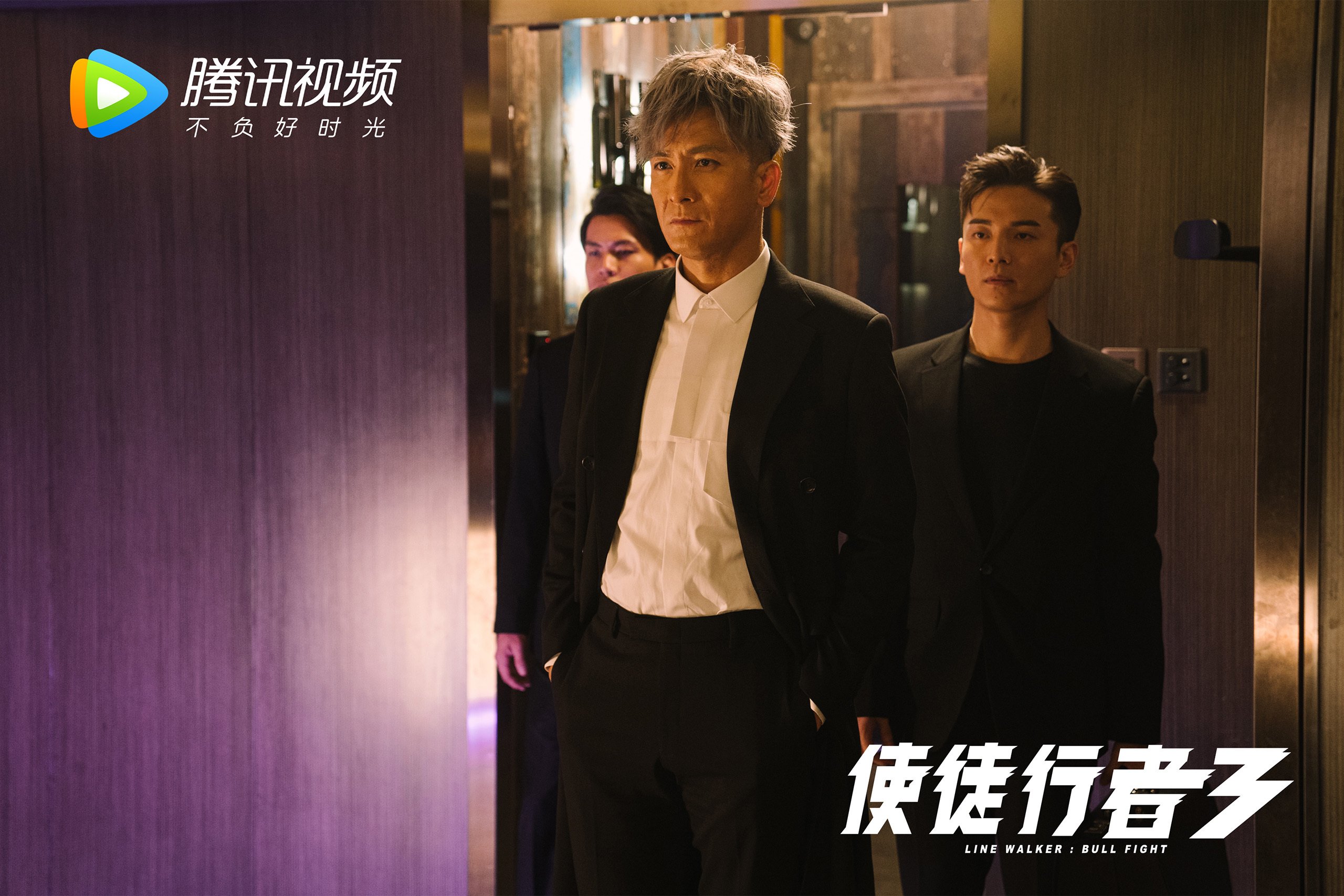 三记重锤与一纸战书,詹姆斯49分弑深,雄鹿跨联盟赛险破铁壁